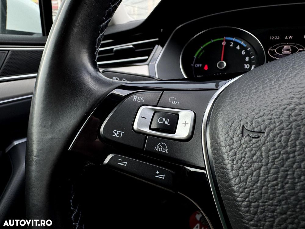 VOLKSWAGEN Passat 2016 — imagine 19