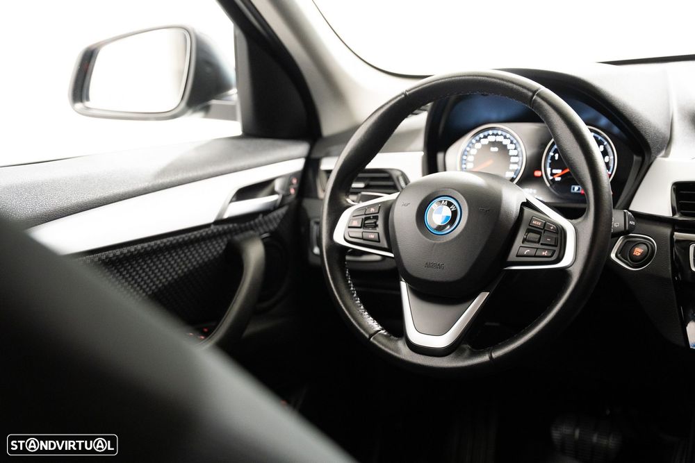 BMW X1 25 e xDrive Corporate Edition - 14