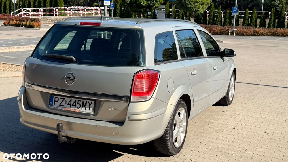 Opel Astra 1.8 Sport - 21