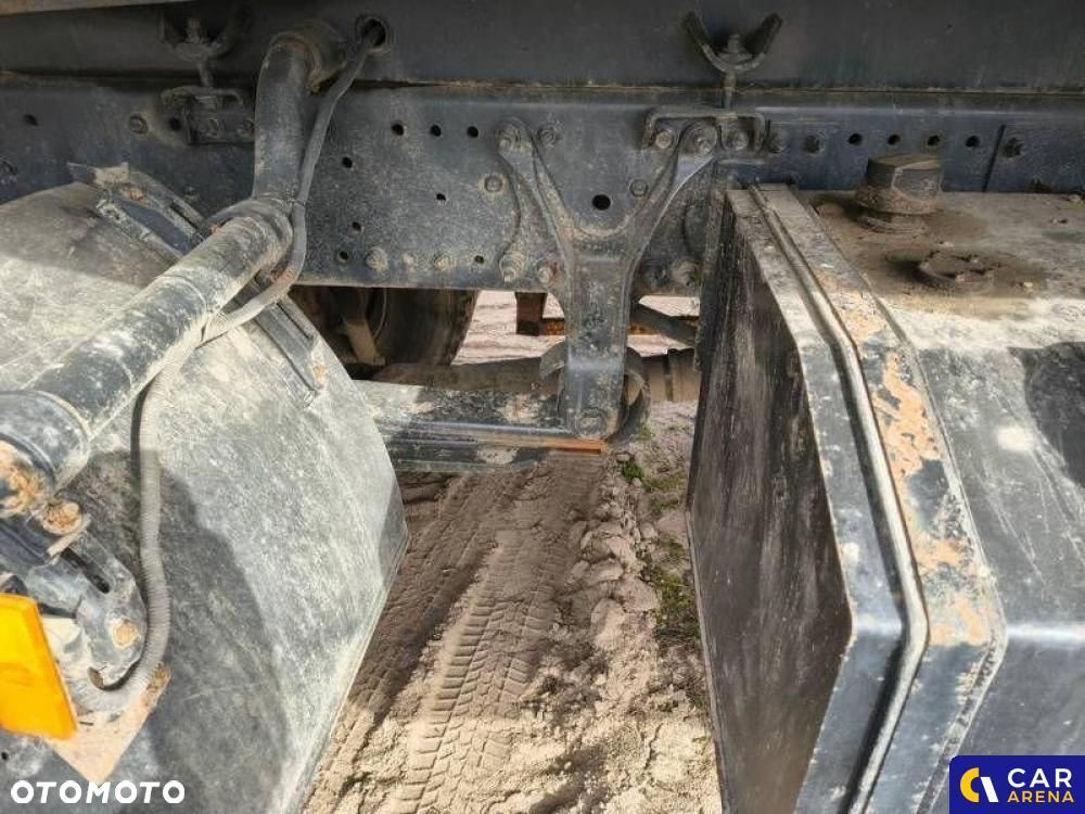 Mercedes-Benz Actros - 33