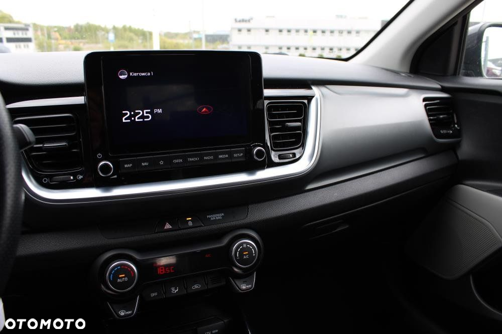 Kia Stonic - 19