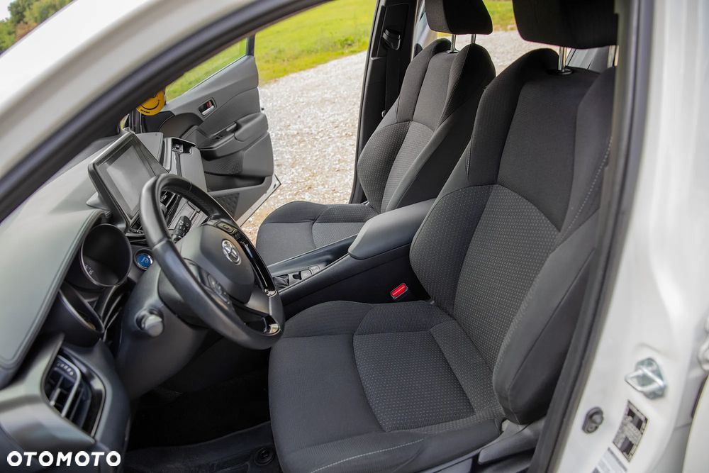 Toyota C-HR ver-1-8-hybrid-prestige - 25
