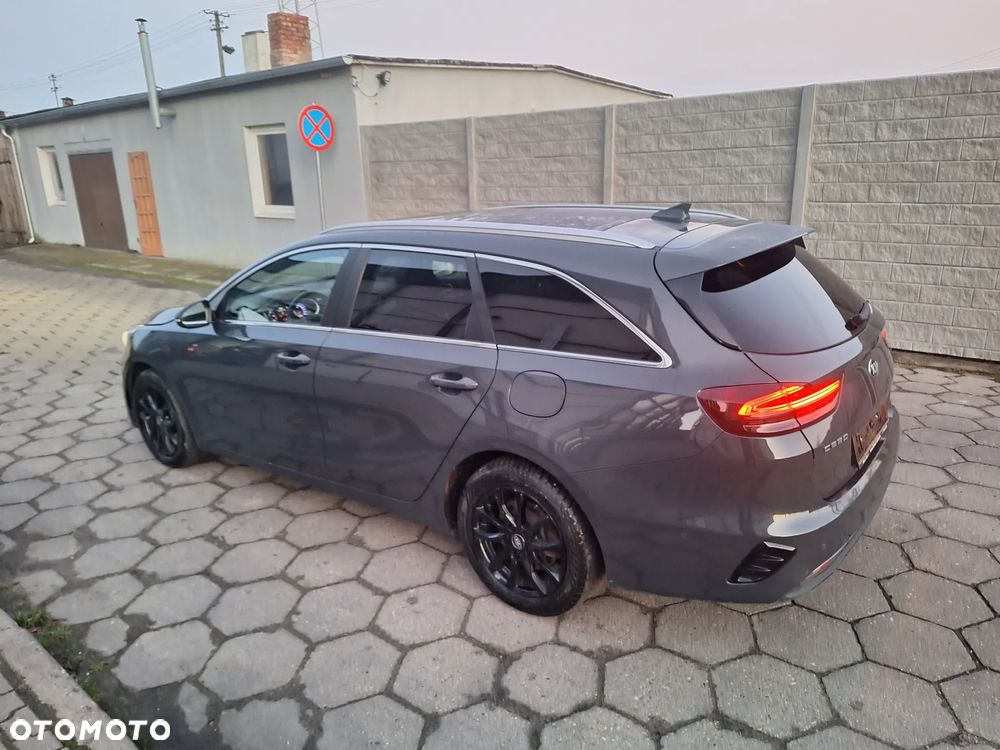 Kia Ceed 1.6 CRDi Platinum Edition - 5