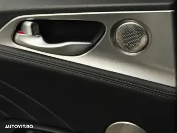 Kia Stinger 3.3 T-GDI 8AT AWD GT - 8