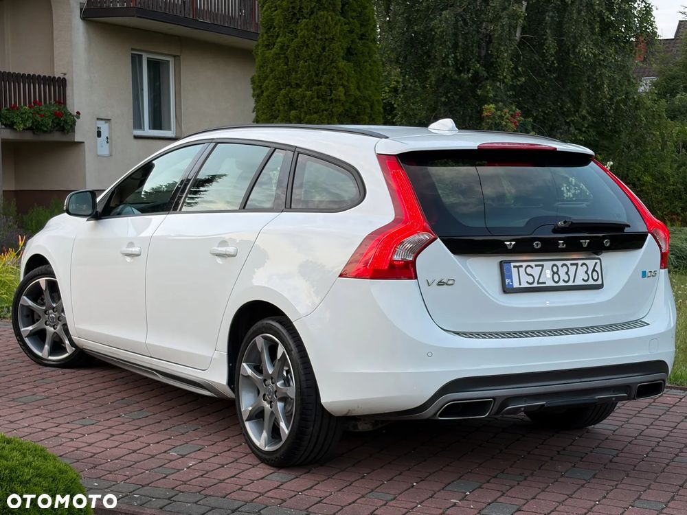 Volvo V60 D3 Momentum - 3