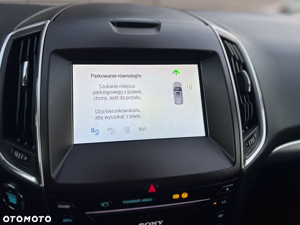 Ford S-Max 2.0 EcoBlue Titanium - 28