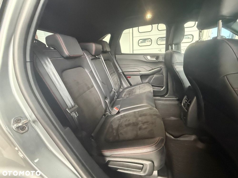 Ford Kuga - 13