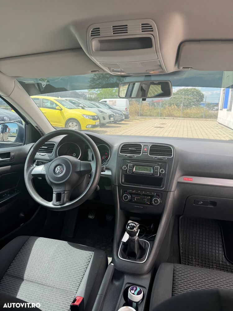 Volkswagen Golf 1.6 TDI DPF Trendline - 11