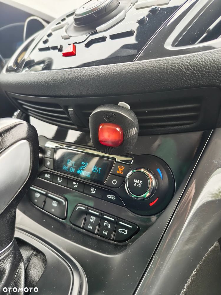 Ford Kuga 2.0 TDCi 4WD Titanium - 11
