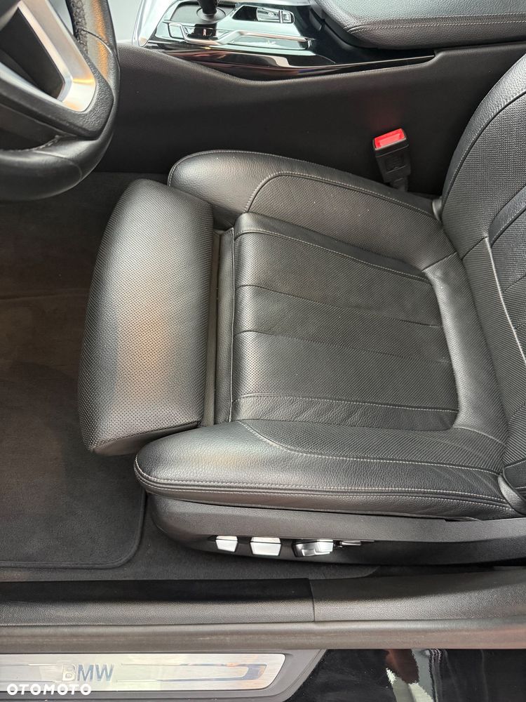 BMW Seria 5 518d Business Edition sport - 20