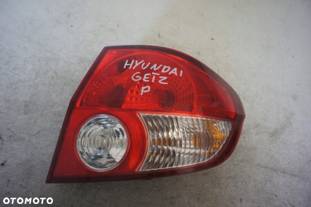 HYUNDAI GETZ LAMPA PRAWY TYŁ - 1