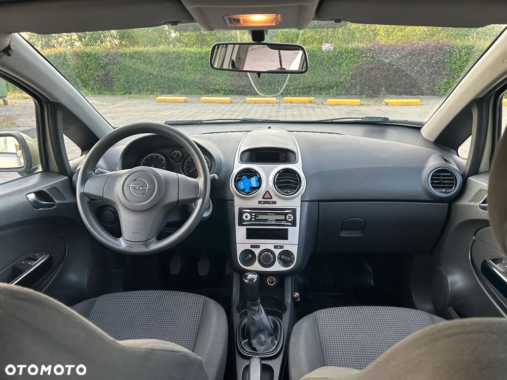 Opel Corsa 1.0 12V Essentia - 9