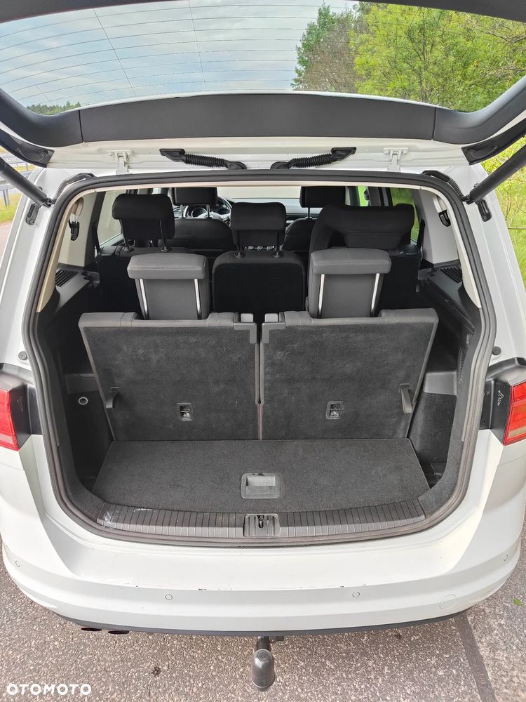 Volkswagen Touran 1.4 TSI BMT Highline DSG - 11