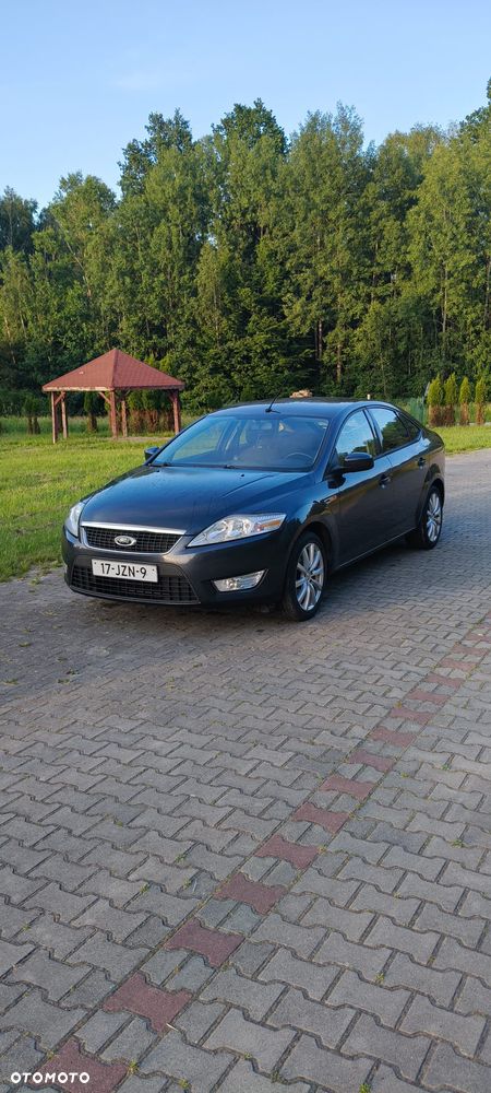 Ford Mondeo 2.0 Ambiente - 2