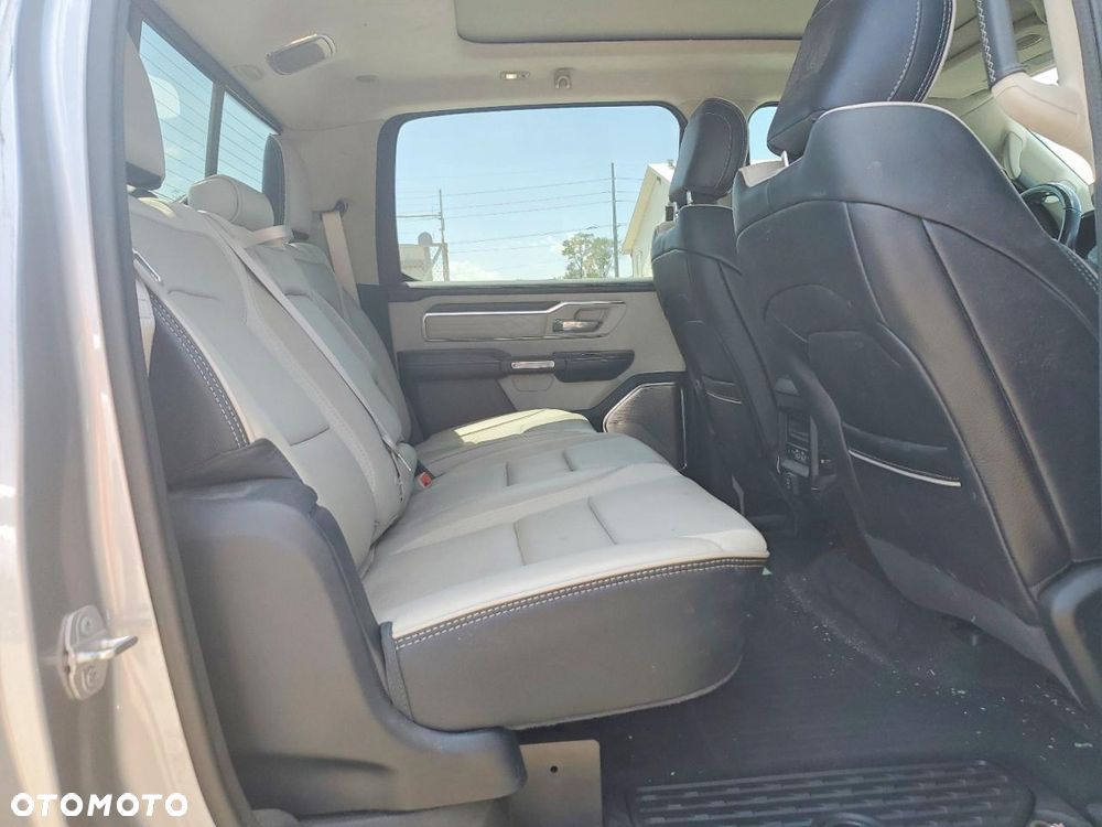RAM 1500 5.7 Crew Cab Limited - 11