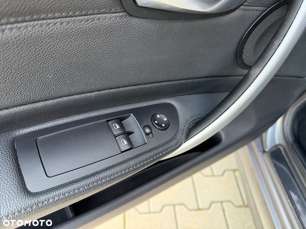 BMW Seria 1 118d DPF Edition Sport - 24