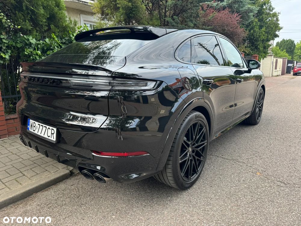 Porsche Cayenne Coupe GTS - 1