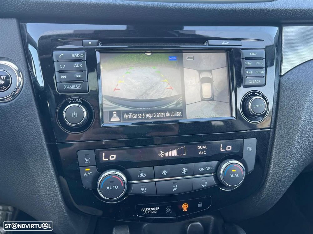 Nissan Qashqai 1.5 dCi N-Connecta J18+Led - 14