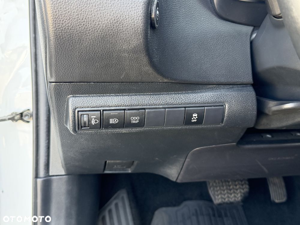 Toyota Corolla 1.8 Hybrid Comfort - 18