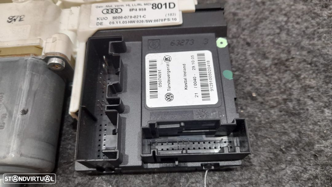 MOTOR SISTEMA ELEVADOR VIDROS TRASEIRO TRÁS ESQUERDO BOSCH 0130822263 AUDI A3 8P 5 PORTAS - 7