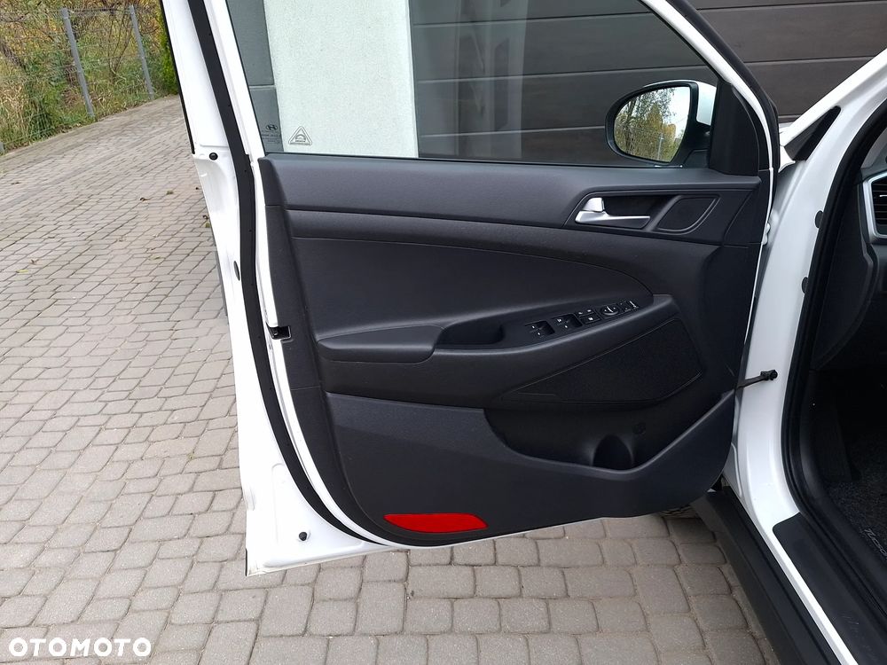 Hyundai Tucson blue 1.7 CRDi 2WD Passion Plus - 12
