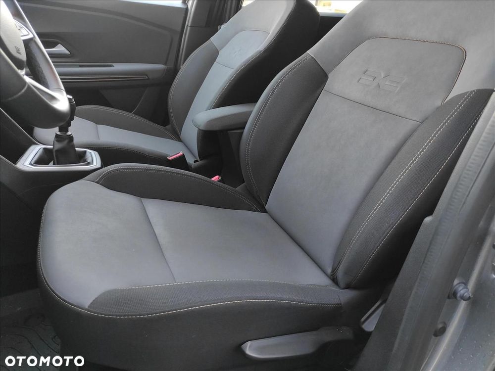 Dacia Jogger 1.0 TCe Extreme 7os - 12