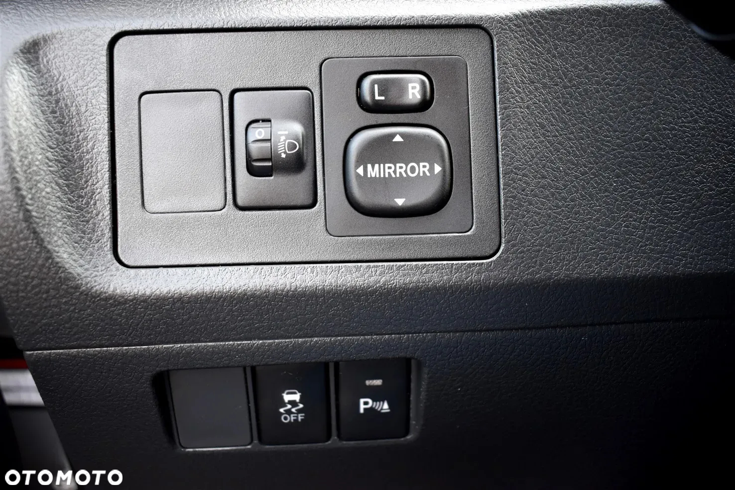 Toyota Verso 1.8 Sol plus NAVI 7os - 27