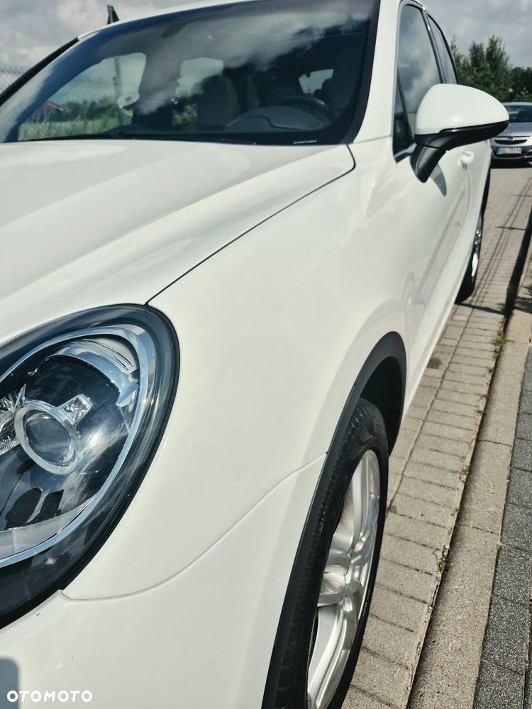 Porsche Cayenne Standard - 4