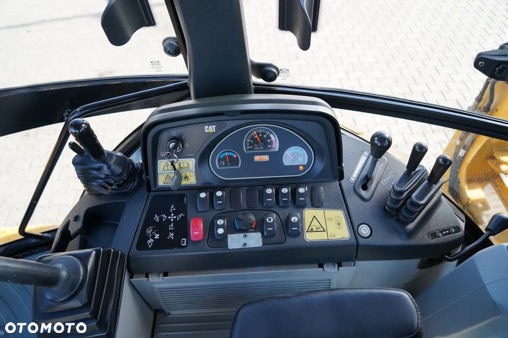 Caterpillar 432F / KOPARKO-ŁADOWARKA / JOYSTICK/  2012 / KLIMATYZACJA / KOMPLET ŁYŻEK - 33