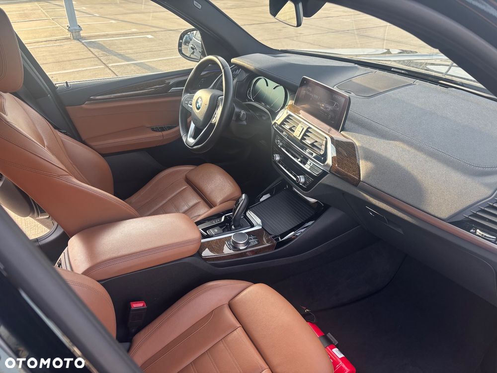 BMW X3 xDrive20d Luxury Line - 18