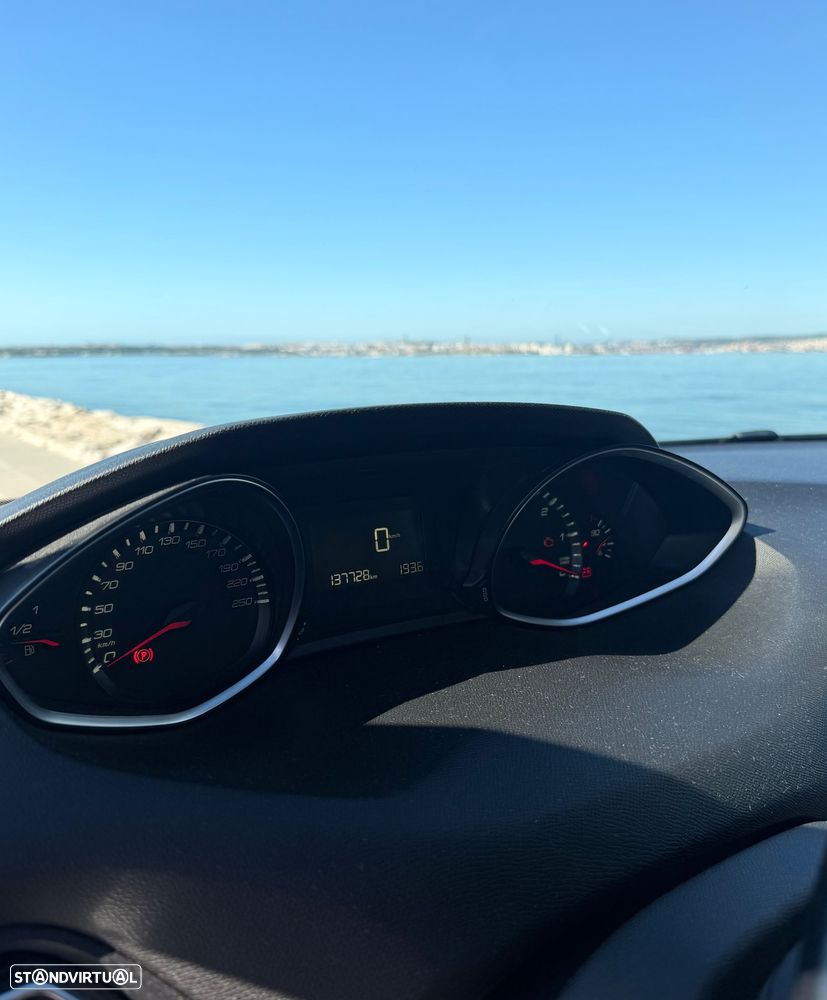 Peugeot 308 SW - 9