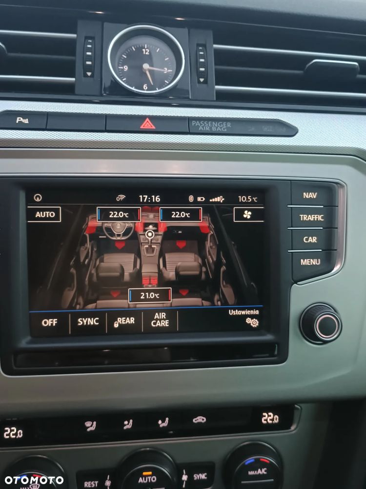 Volkswagen Passat 1.6 TDI SCR DSG Business - 20