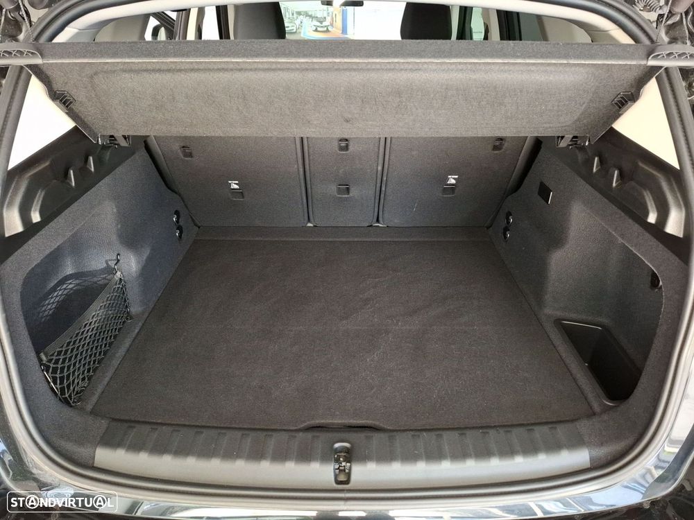 BMW iX1 eDrive20 - 27