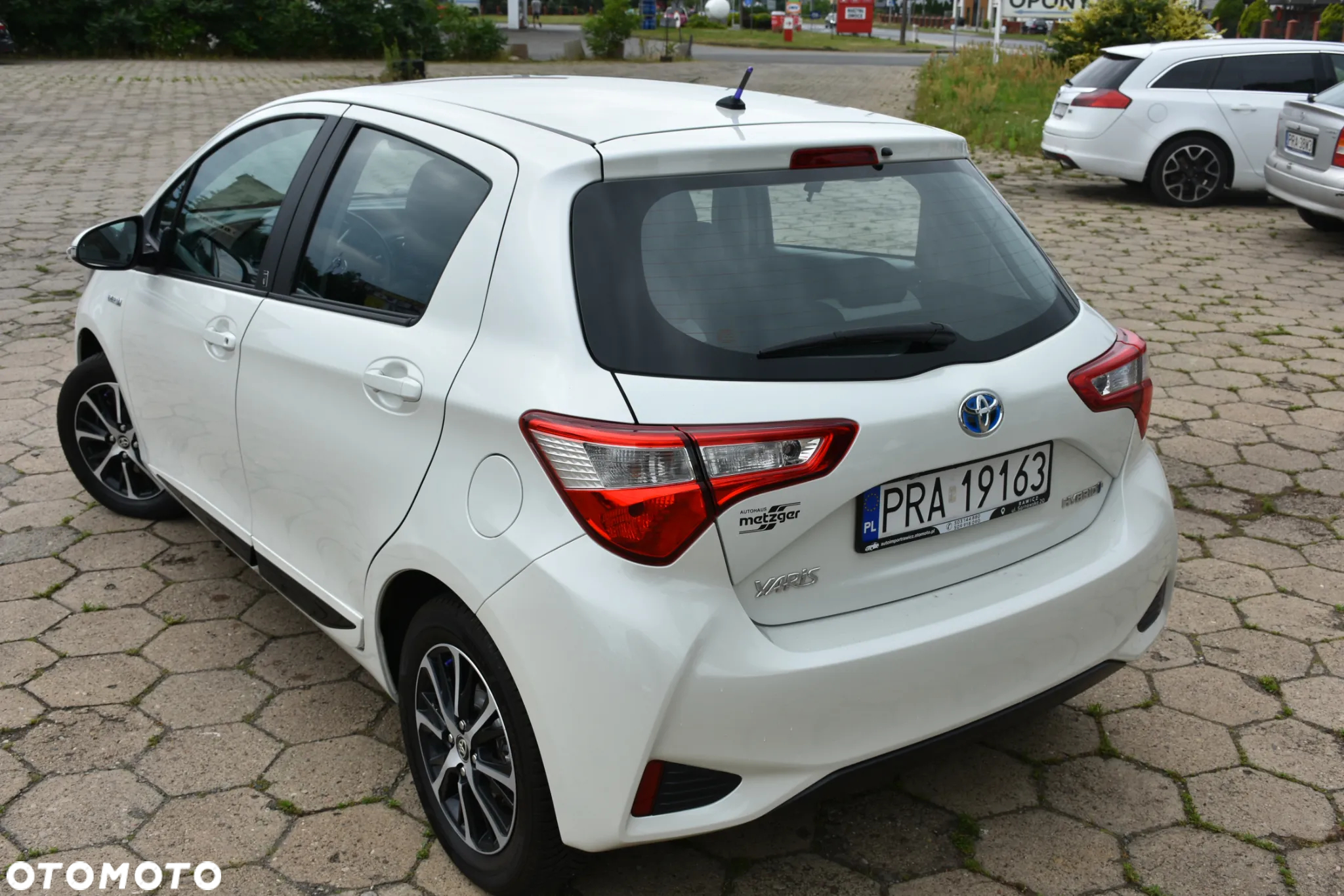 Toyota Yaris ver-hybrid-100-dynamic - 4