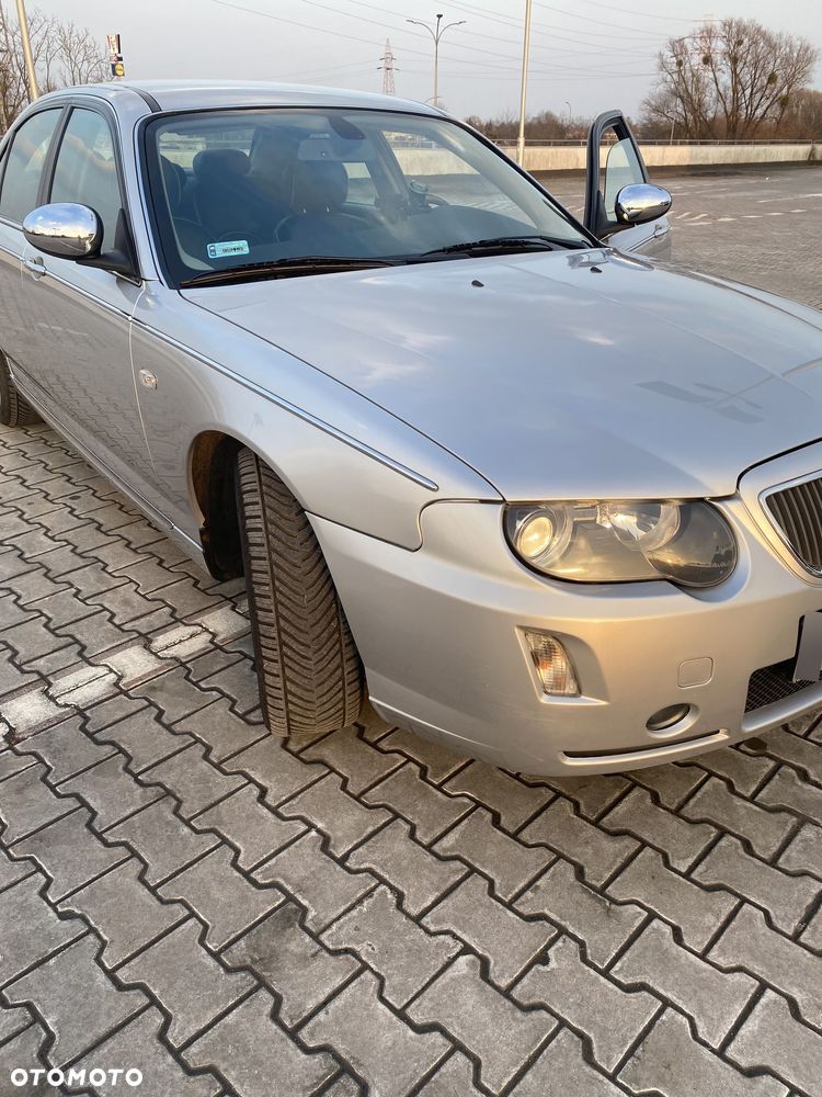 Rover 75 2.5i V6 - 4