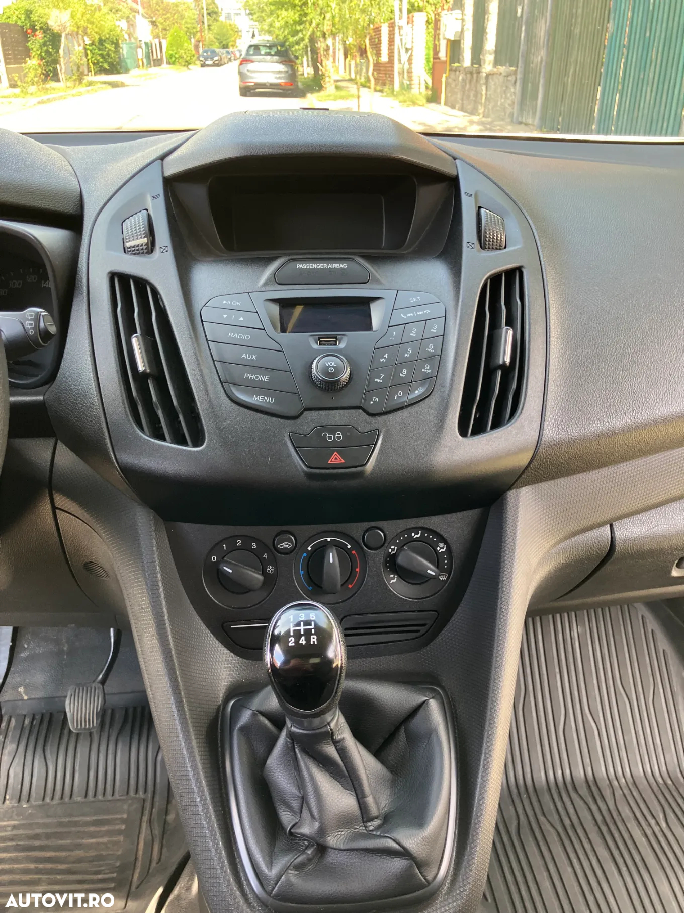 Ford Transit Connect - 4