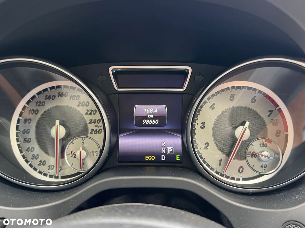 Mercedes-Benz GLA 250 4Matic 7G-DCT AMG Line - 23
