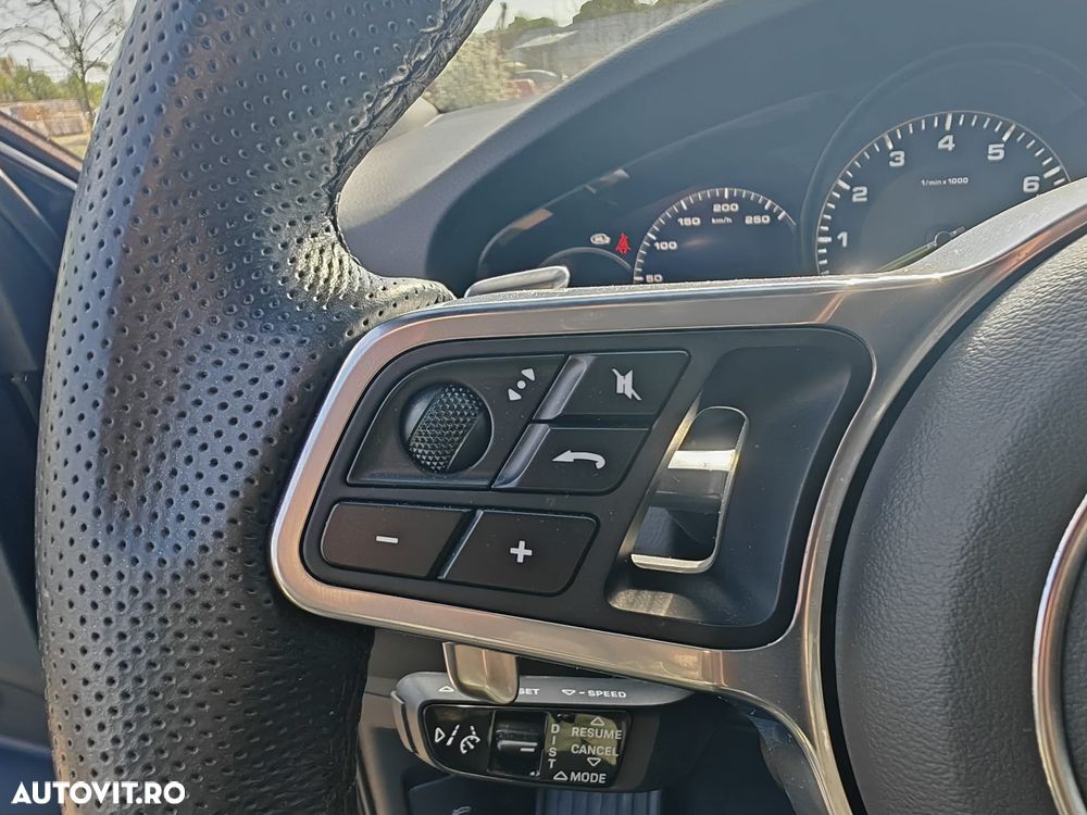 Porsche Cayenne Coupe E-Hybrid Tiptronic S Black Edition - 25