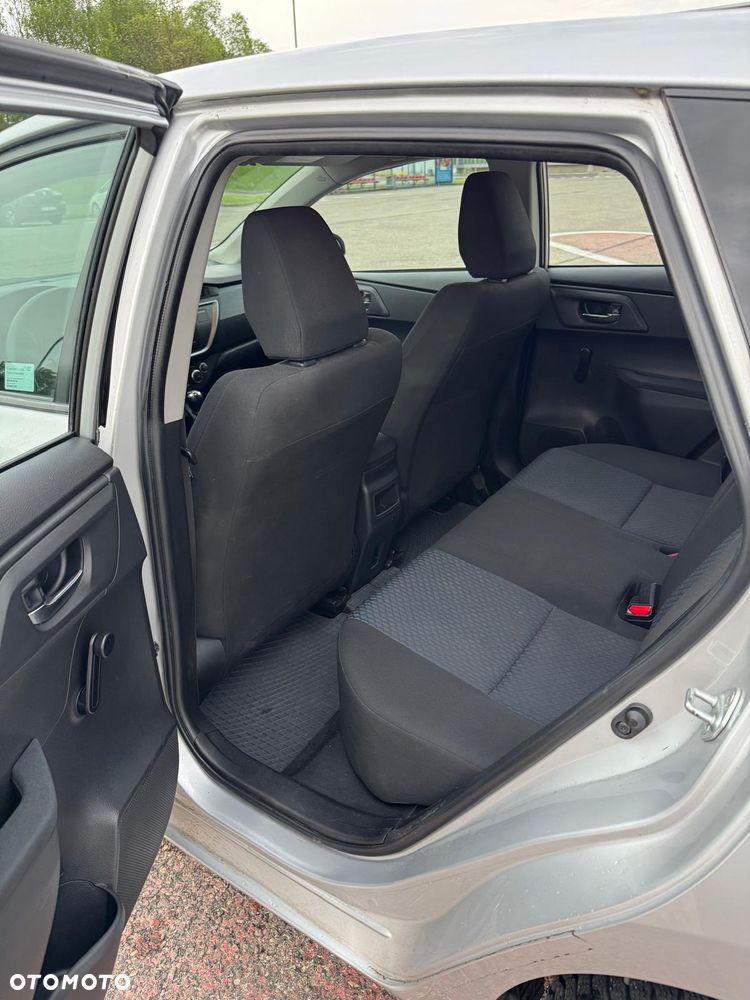 Toyota Auris 1.33 VVT-i Active - 19