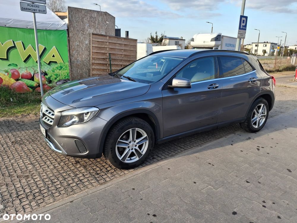 Mercedes-Benz GLA 180 7G-DCT Edition 1 - 8