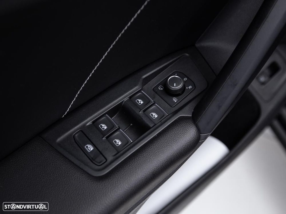 VW Tiguan 1.4 TSI eHybrid R-Line DSG - 14