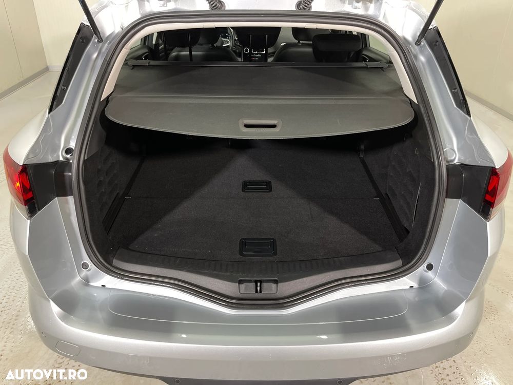 Renault Megane Blue dCi 116 EDC Intens - 11