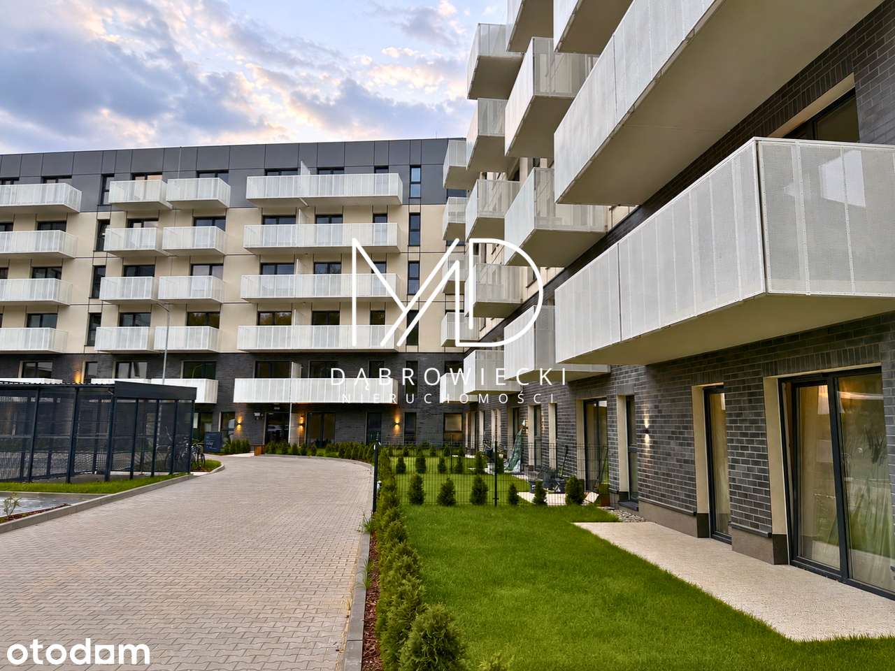 Kawalerka Do Własnej Aranżacji, Balkon, C.O. Parking W Cenie-Szafirove