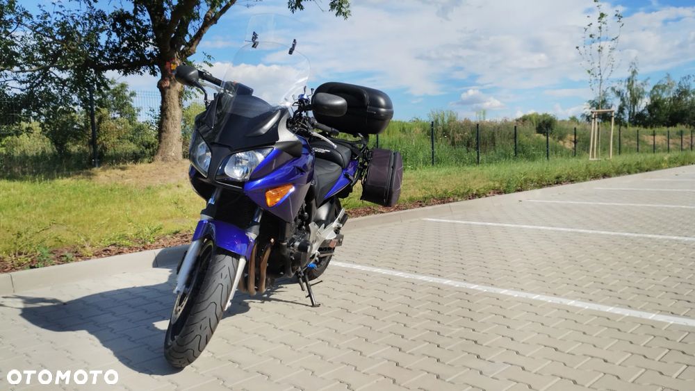 Honda CBF - 2