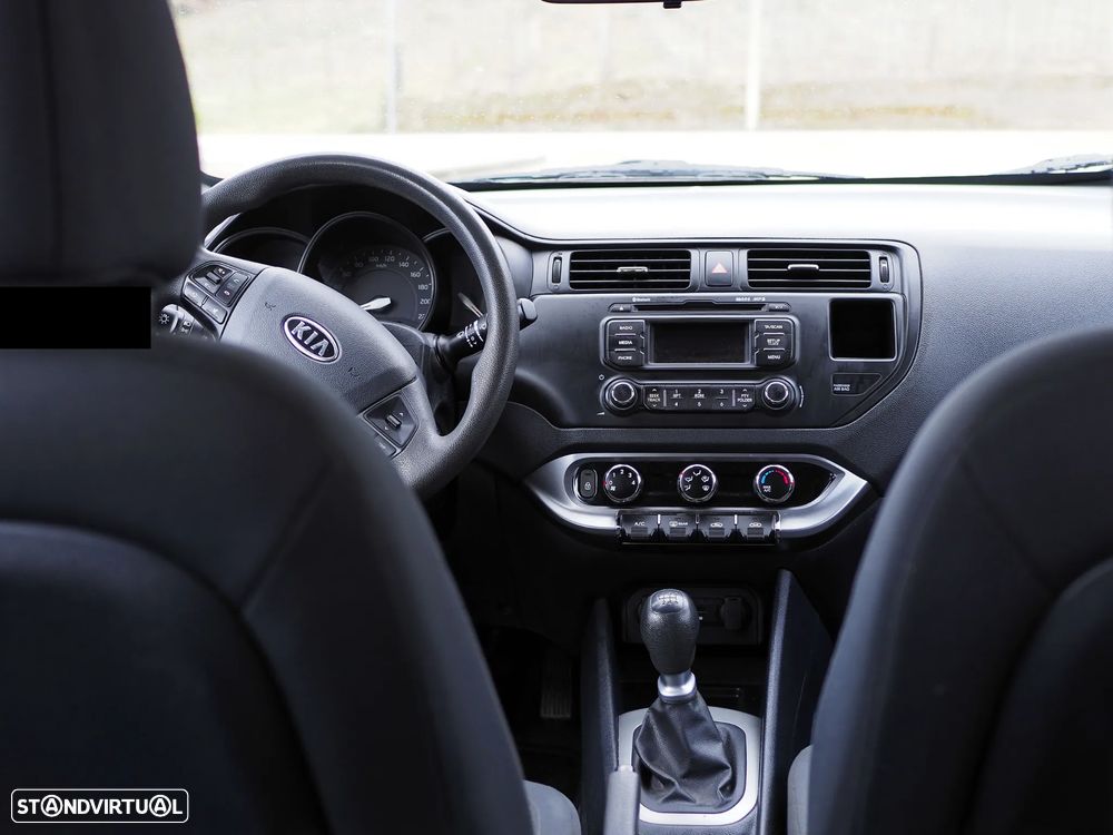 Kia Rio 1.1 CRDi EX - 13
