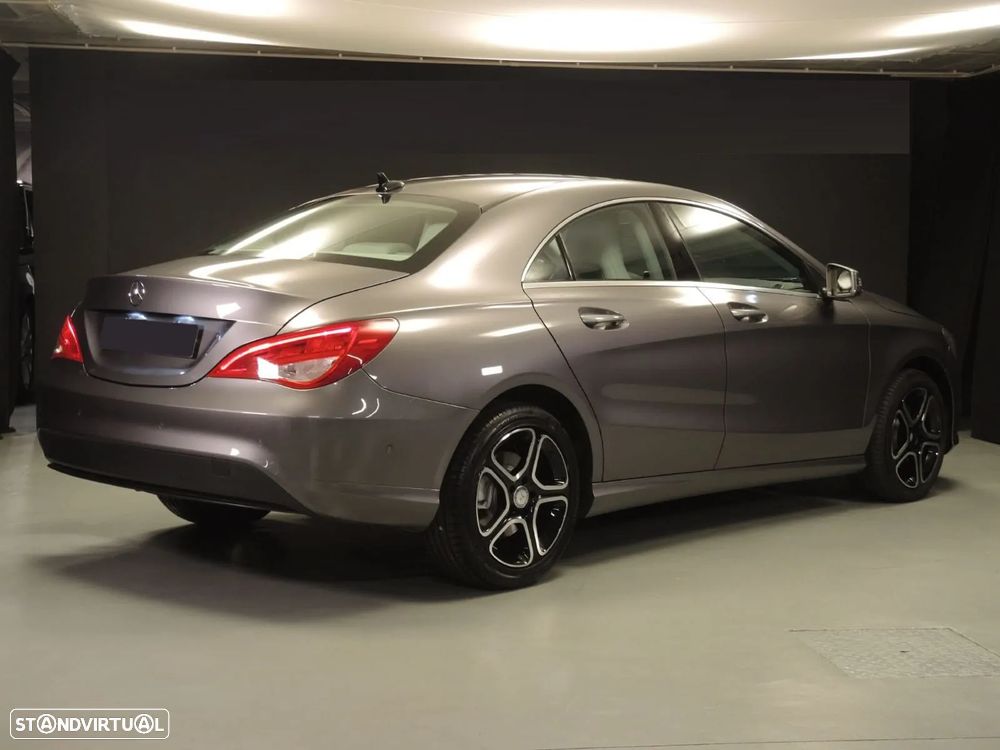 Mercedes-Benz CLA 180 (CDI) d Urban - 8