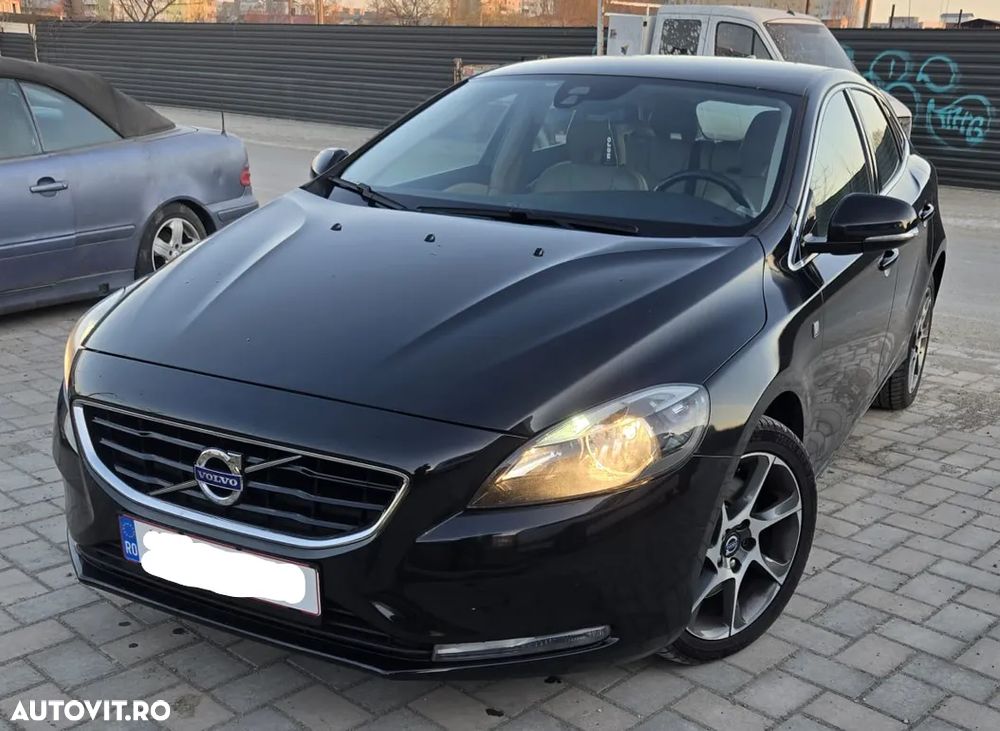 Volvo V40 D2 Geartronic - 1