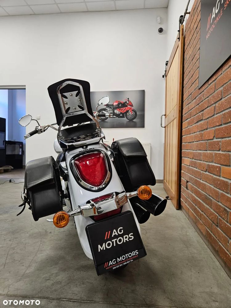 Suzuki VL 800 Volusia - Boulevard C50 - 18