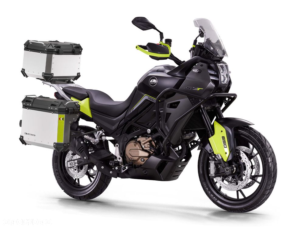 QJMOTOR SVT 650 - 1