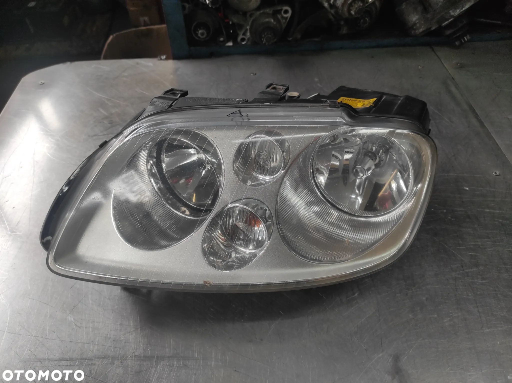 LAMPA LEWA PRZEDNIA LEWY PRZÓD ..A.. VW CADDY 2K0 TOURAN 1T0 H7 CAŁA WYSYŁKA !!! - 1